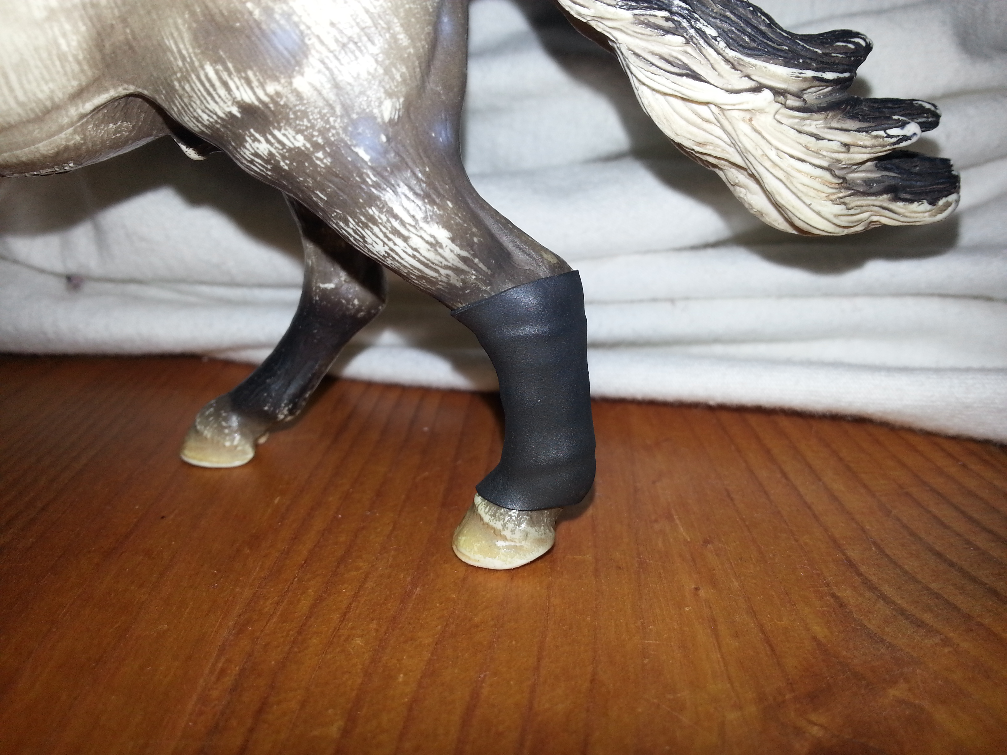 Schleichpferde reparieren